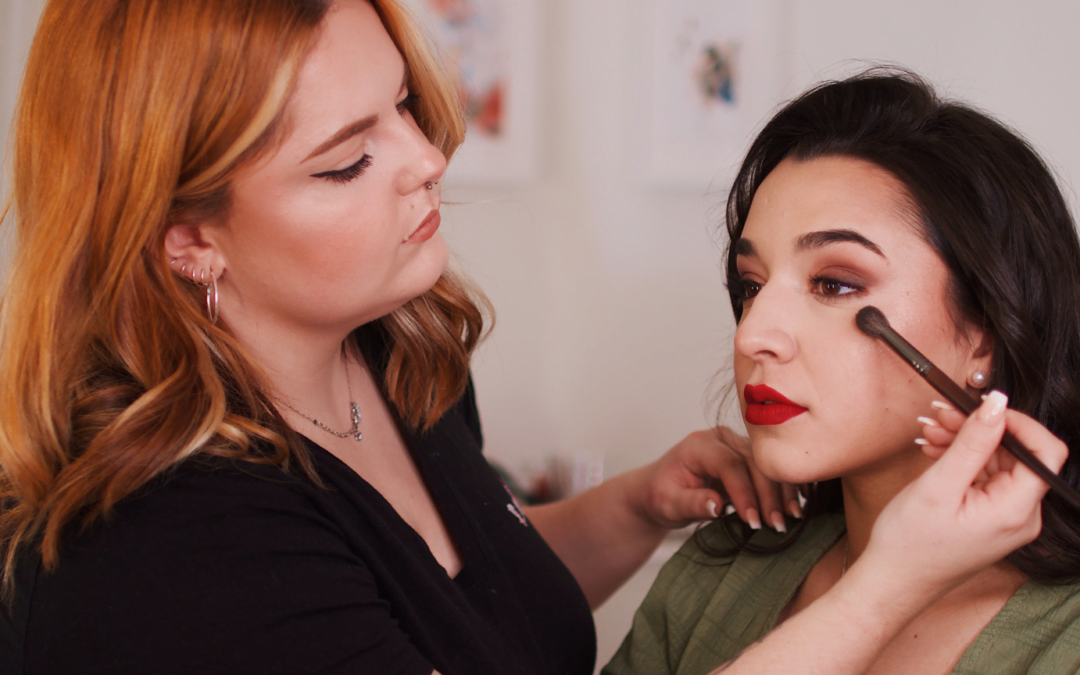 Maquillaje y peinado de invitada para bodas en León