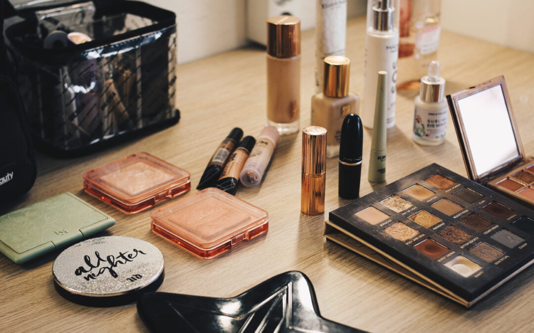 Ideas de maquillaje low cost para regalar esta Navidad